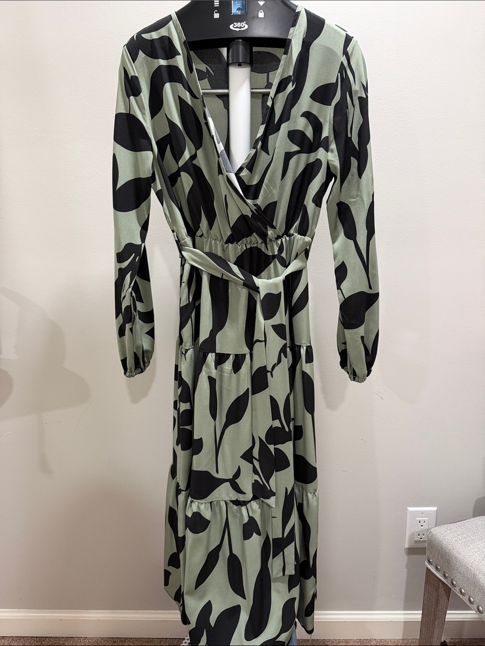 Women SHEIN Sage Green Long Sleeve Wrap Midi Dress with Black Leaf Print